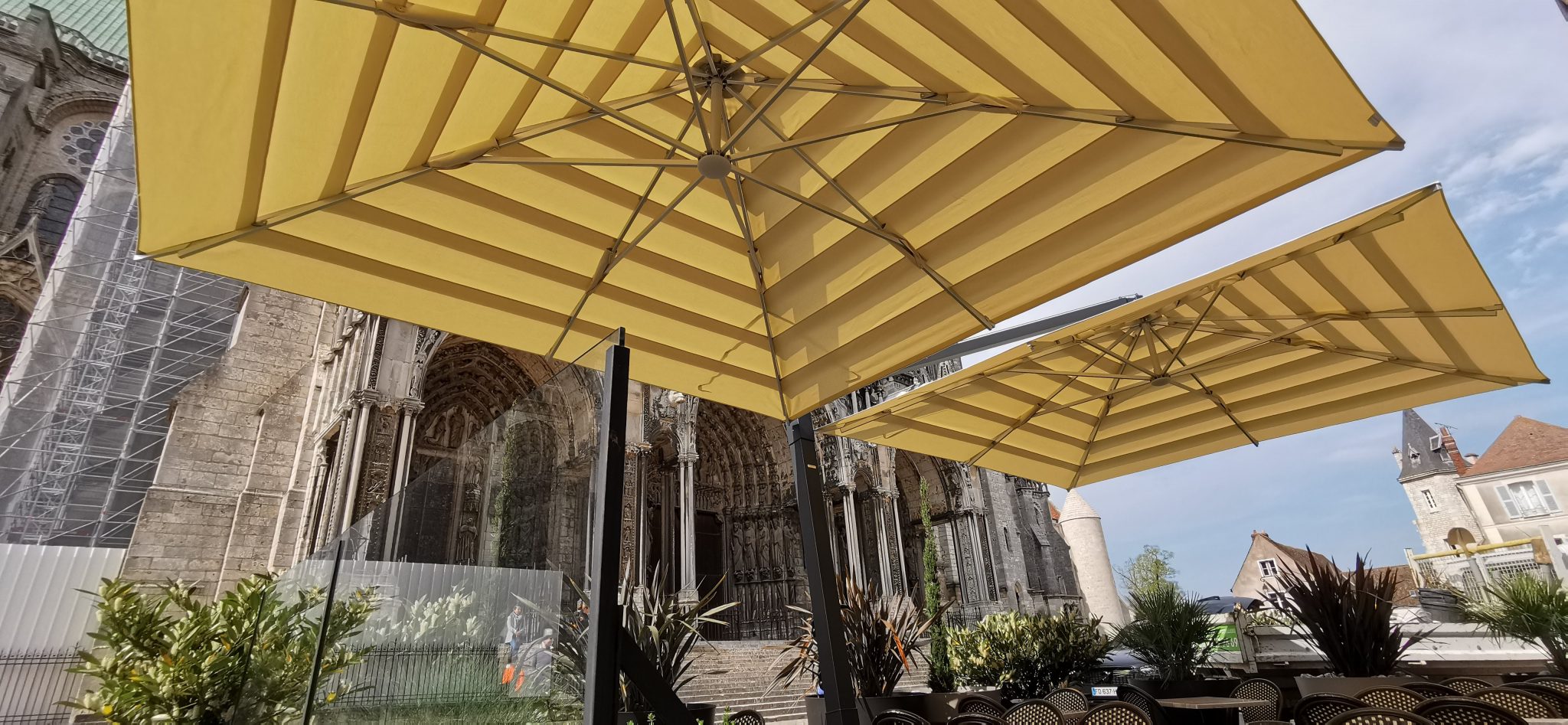 parasol double Giglio laterale en metal terrasse de restaurant
