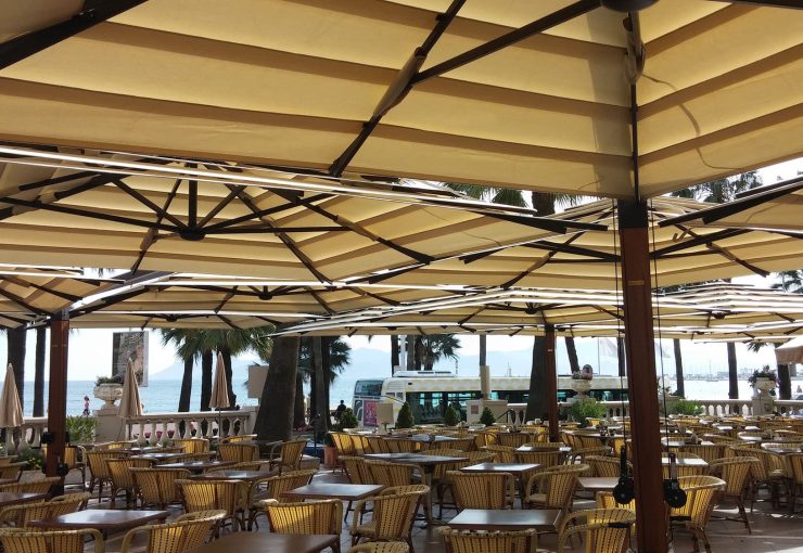 Grands parasols quadrifoglio cannes