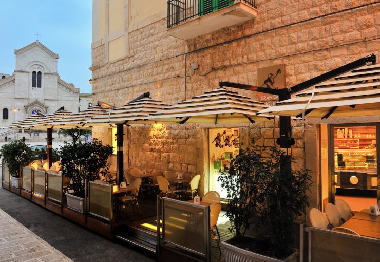 parasol giglio centrale terrasse de restaurant