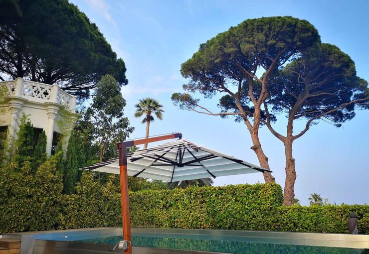 parasol haut de gamme iroko a cannes